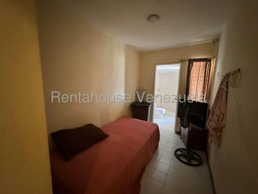 Apartamento (1 Nivel) en Venta en Los Dos Caminos, Distrito Metropolitano - 13