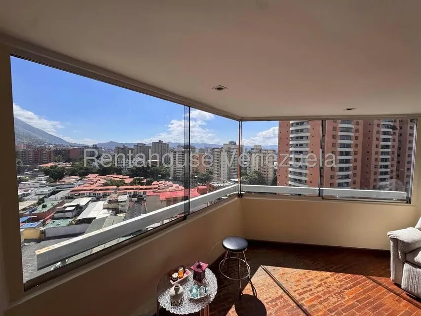 Apartamento (1 Nivel) en Venta en Los Dos Caminos, Distrito Metropolitano - 5