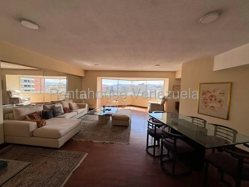 Apartamento (1 Nivel) en Venta en Los Dos Caminos, Distrito Metropolitano - 9