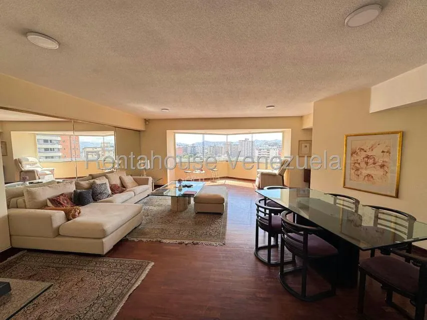 Apartamento (1 Nivel) en Venta en Los Dos Caminos, Distrito Metropolitano - 10