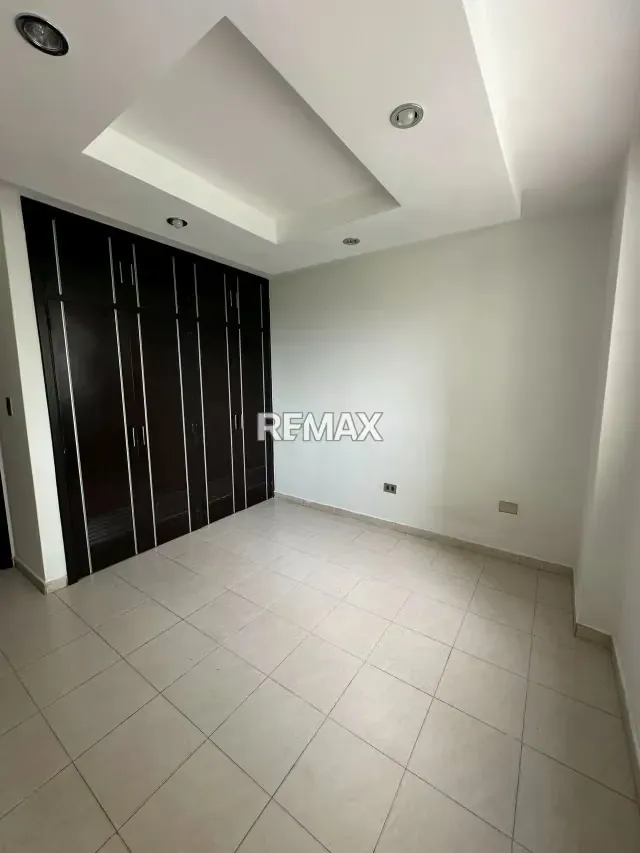 EN VENTA APARTAMENTO RES. ATAMAR URB. LAS CHIMENEAS - 11