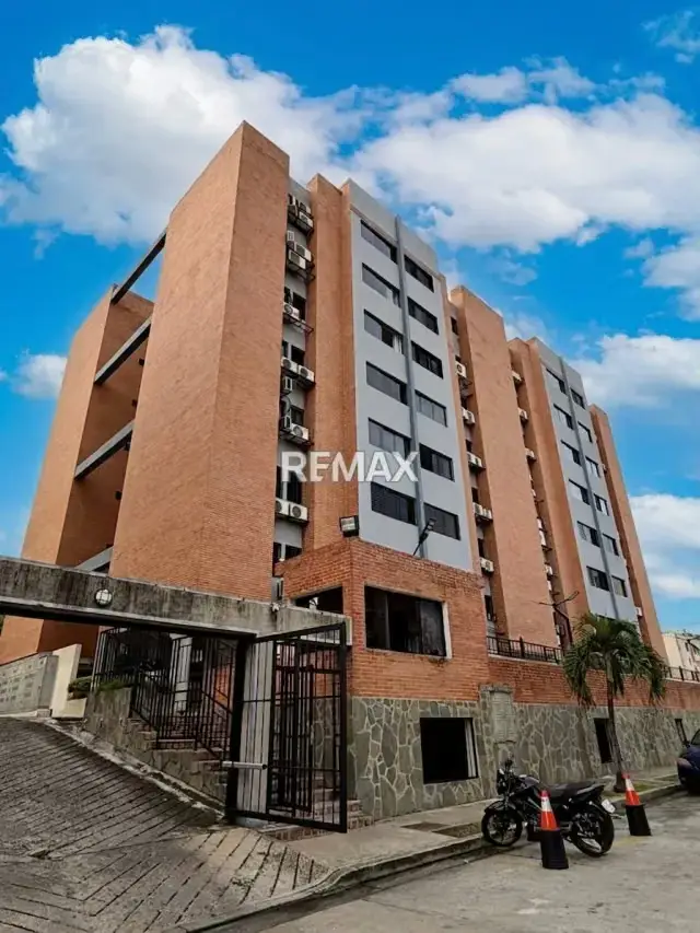 EN VENTA APARTAMENTO TAZAJAL, RESIDENCIAS SAMAN SUITE PISO 1