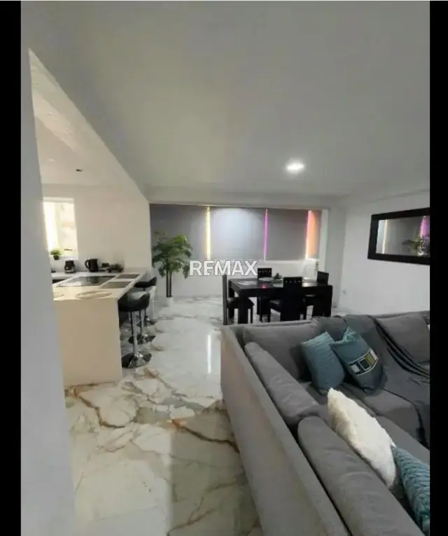 Apartamento Remodelado En Alquiler En Sabana Grande, Av Casanova. (Cerca Del Arabito)