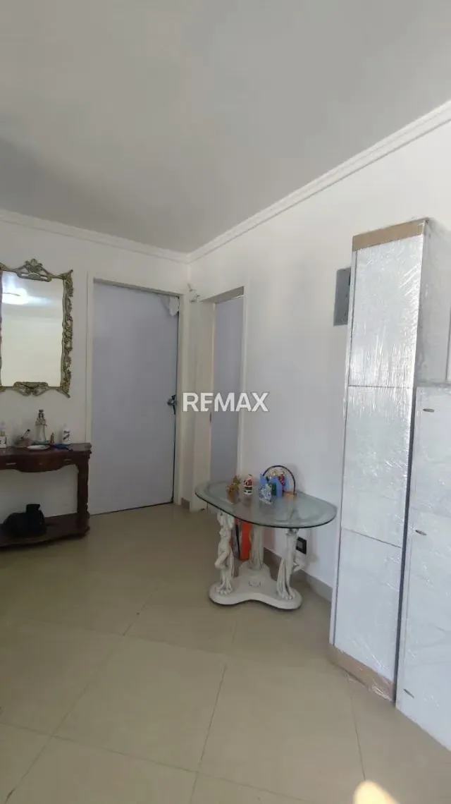 SE VENDE APARTAMENTO EN LA AV. BARALT - 9