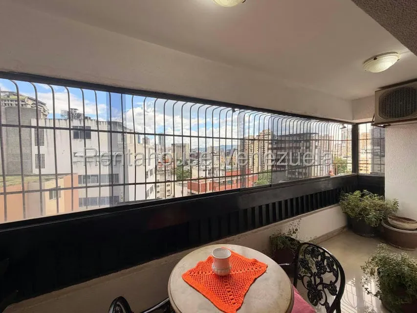 Apartamento (1 Nivel) en Venta en San Bernardino, Distrito Metropolitano - 14