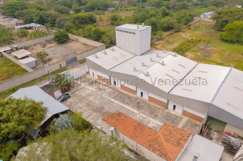 Comercial (Industrial) en Venta en Jardines de Cagua, Aragua