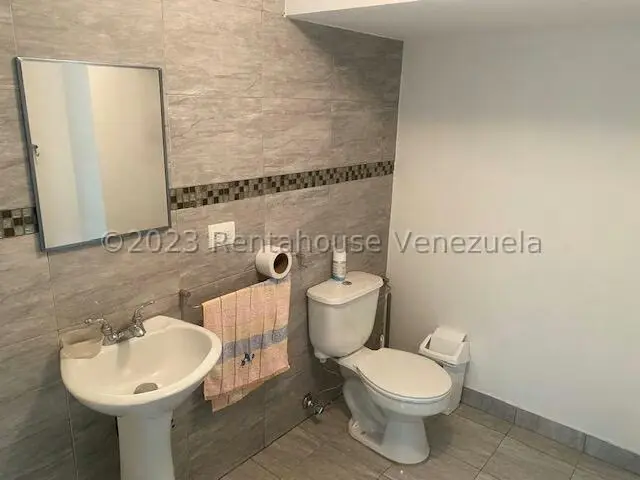 Local Comercial en Venta en Los Dos Caminos, Distrito Metropolitano - 13
