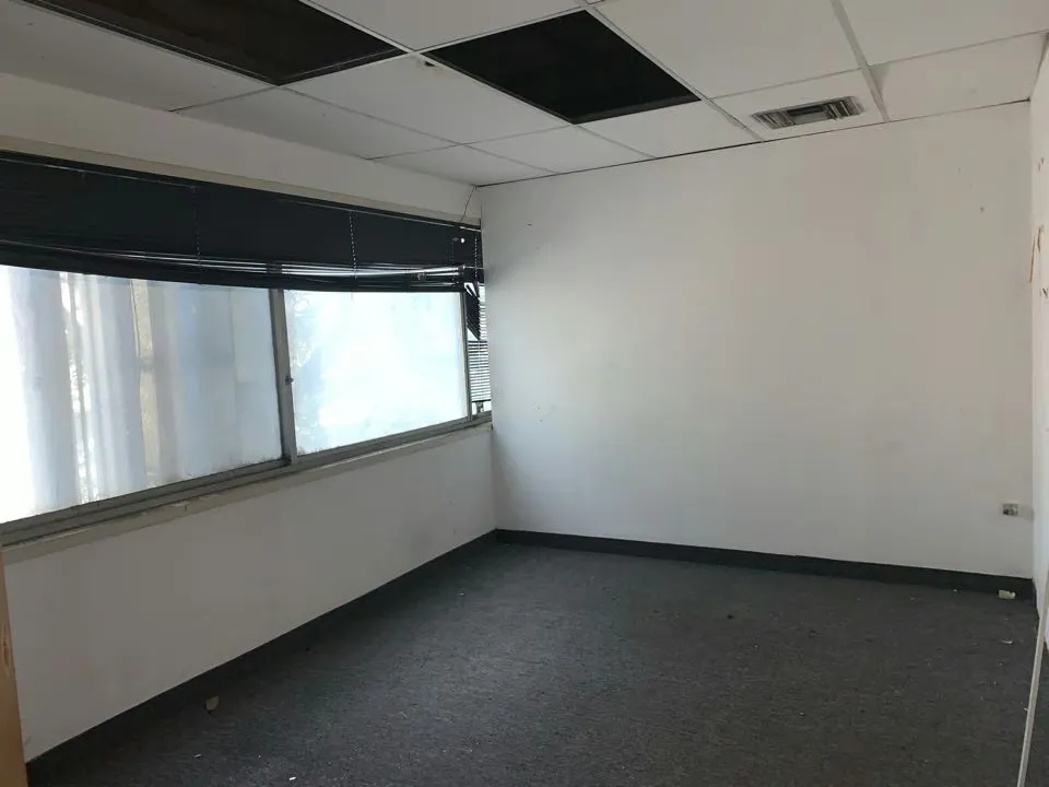 Se alquila oficina 1.000m2 Los Chaguaramos - 5