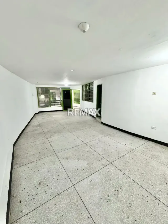 LOCAL COMERCIAL EN ALQUILER EDIFICIO VILLA DEL MAR