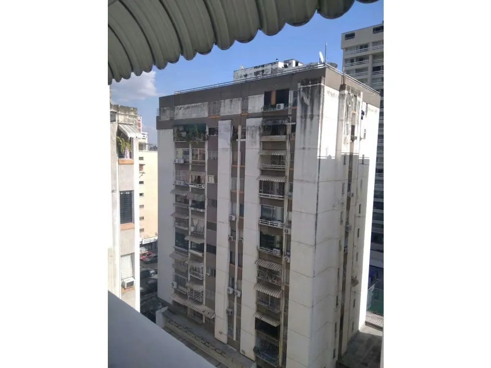 En Venta apartamento 72m2 2H/1B. Los Palos Grandes 🟢 - 17