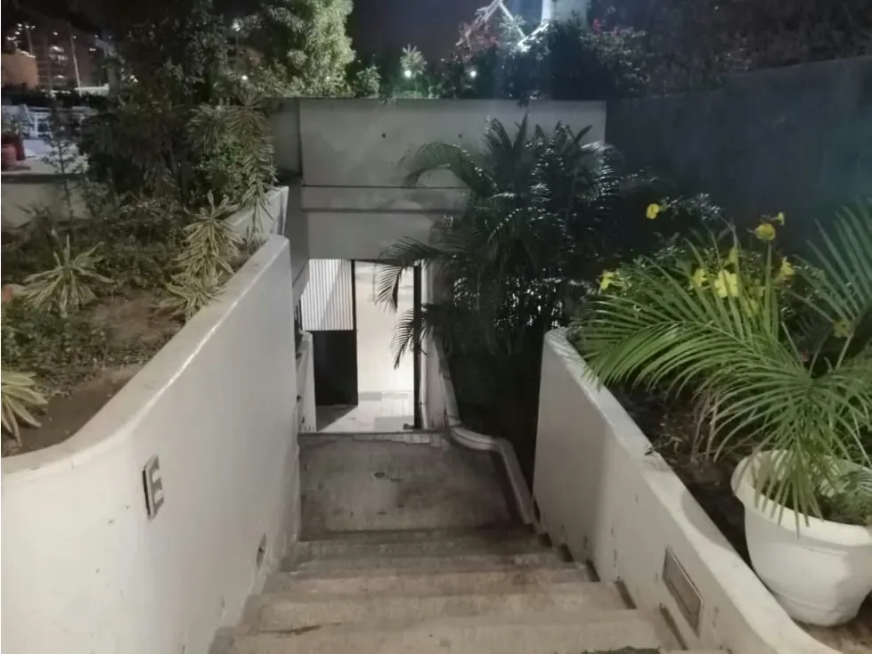 Vendo casa 300mts2 6h/6b/5p La Guaira 7181 - 4
