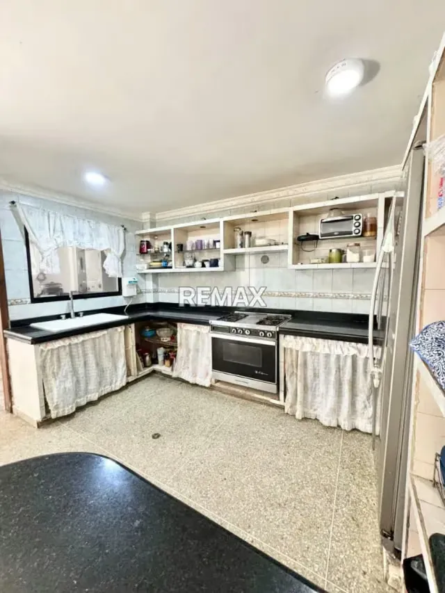 En VENTA CASA EN Av. LA ULA Villa Granadina - 14