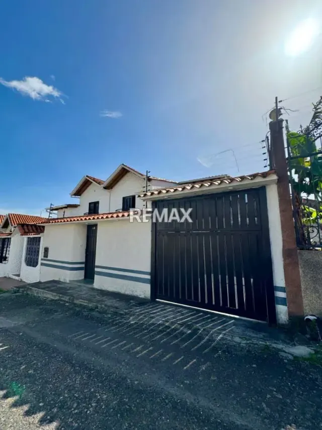 En VENTA CASA EN Av. LA ULA Villa Granadina - 5