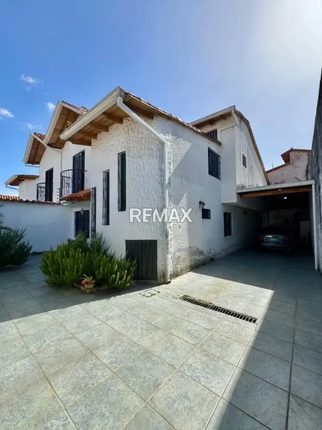 En VENTA CASA EN Av. LA ULA Villa Granadina - 9