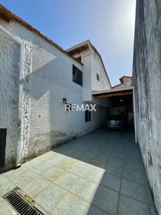 En VENTA CASA EN Av. LA ULA Villa Granadina - 10