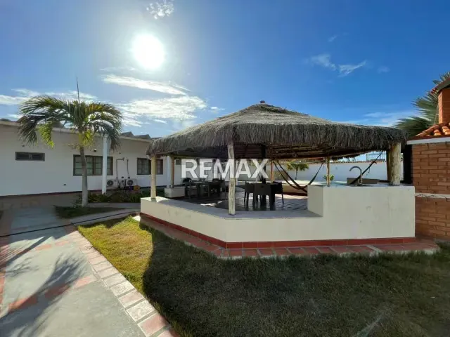 Casa en Venta, Adicora. - 13