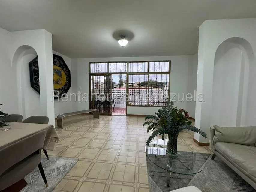 Casa (Duplex) en Venta en La Trinidad, Distrito Metropolitano - 22