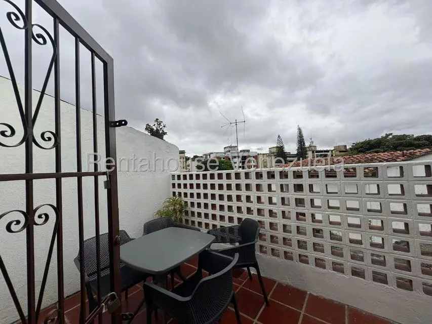 Casa (Duplex) en Venta en La Trinidad, Distrito Metropolitano - 23