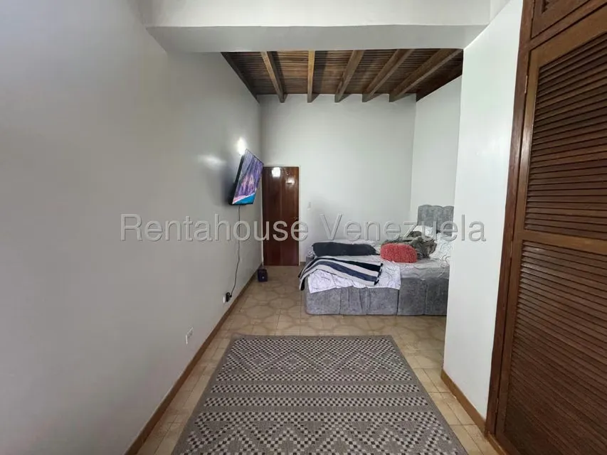 Casa (Duplex) en Venta en La Trinidad, Distrito Metropolitano - 37