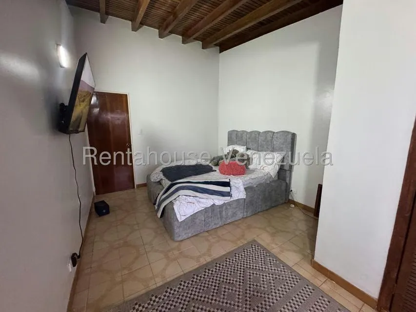 Casa (Duplex) en Venta en La Trinidad, Distrito Metropolitano - 38
