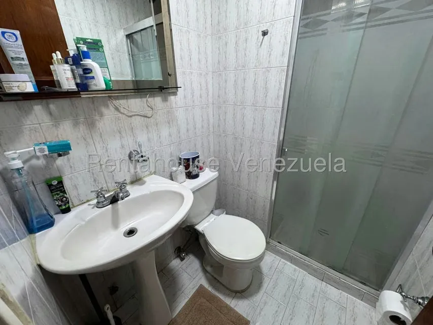 Casa (Duplex) en Venta en La Trinidad, Distrito Metropolitano - 47