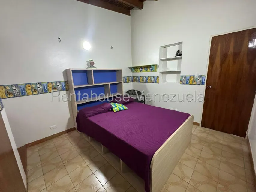 Casa (Duplex) en Venta en La Trinidad, Distrito Metropolitano - 52