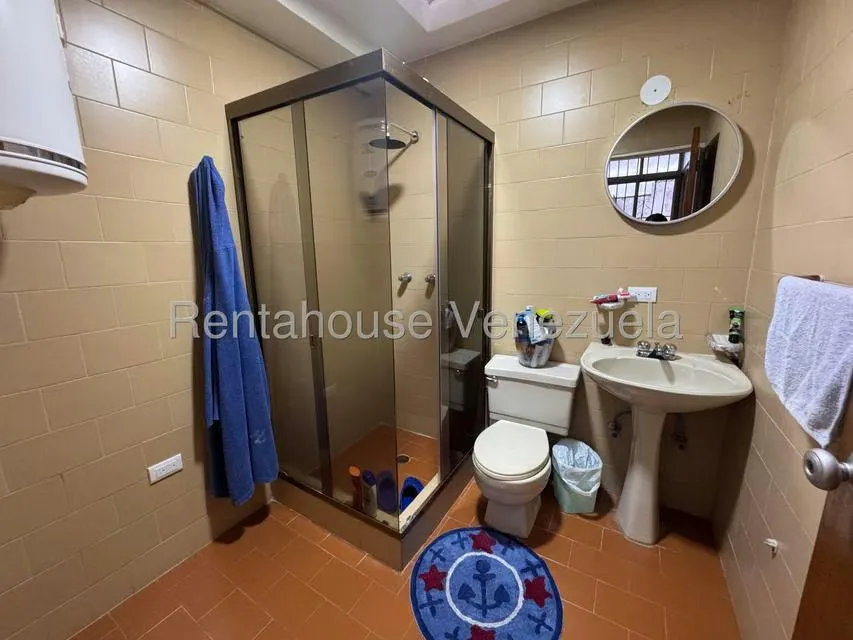 Casa (Duplex) en Venta en La Trinidad, Distrito Metropolitano - 56