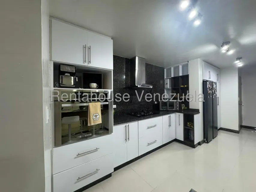 Casa (Duplex) en Venta en La Trinidad, Distrito Metropolitano - 9