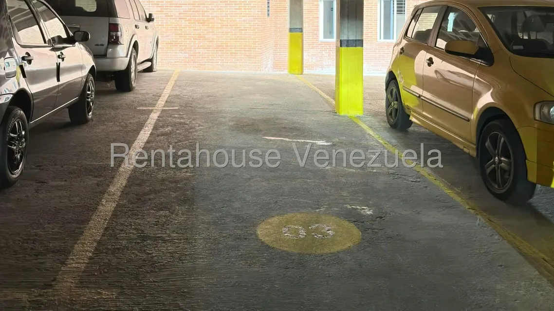 Apartamento (1 Nivel) en Venta en Colinas de La Tahona, Distrito Metropolitano - 19