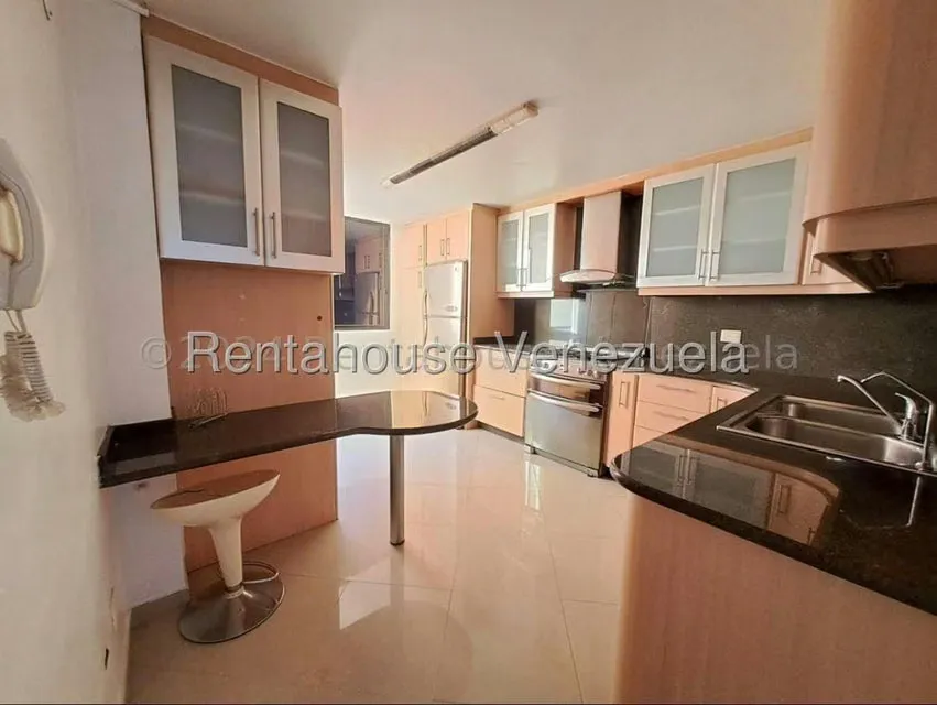 Apartamento (1 Nivel) en Alquiler en Colinas de La Tahona, Distrito Metropolitano - 7