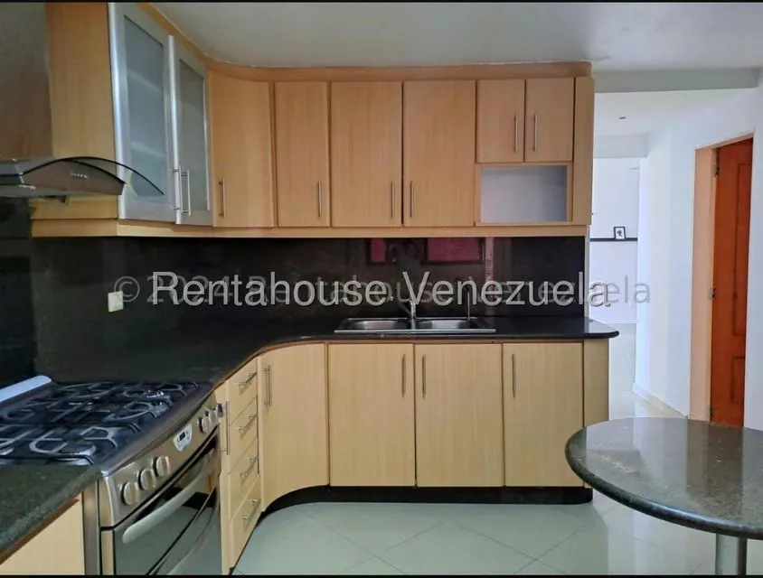 Apartamento (1 Nivel) en Alquiler en Colinas de La Tahona, Distrito Metropolitano - 8