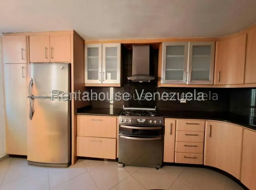 Apartamento (1 Nivel) en Alquiler en Colinas de La Tahona, Distrito Metropolitano - 10