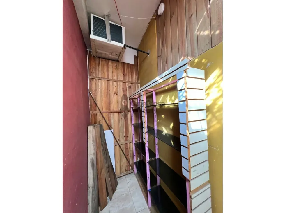 ALQUILER DE LOCAL AV.BOLIVAR DE NAGUANAGUA - 3