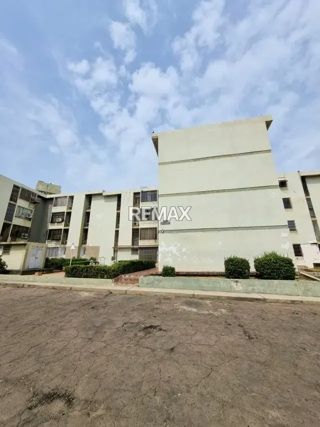 APARTAMENTO EN ALQUILER EN EL VARILLAL