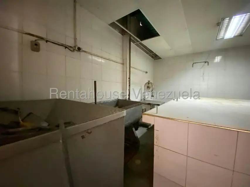 Local Comercial en Venta en La Raiza, Miranda - 15