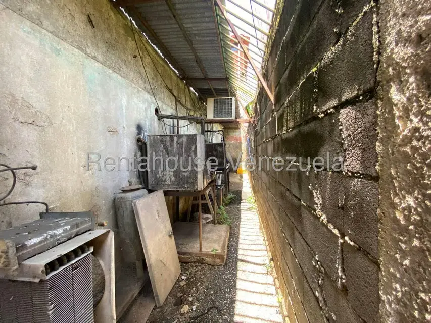 Local Comercial en Venta en La Raiza, Miranda - 18