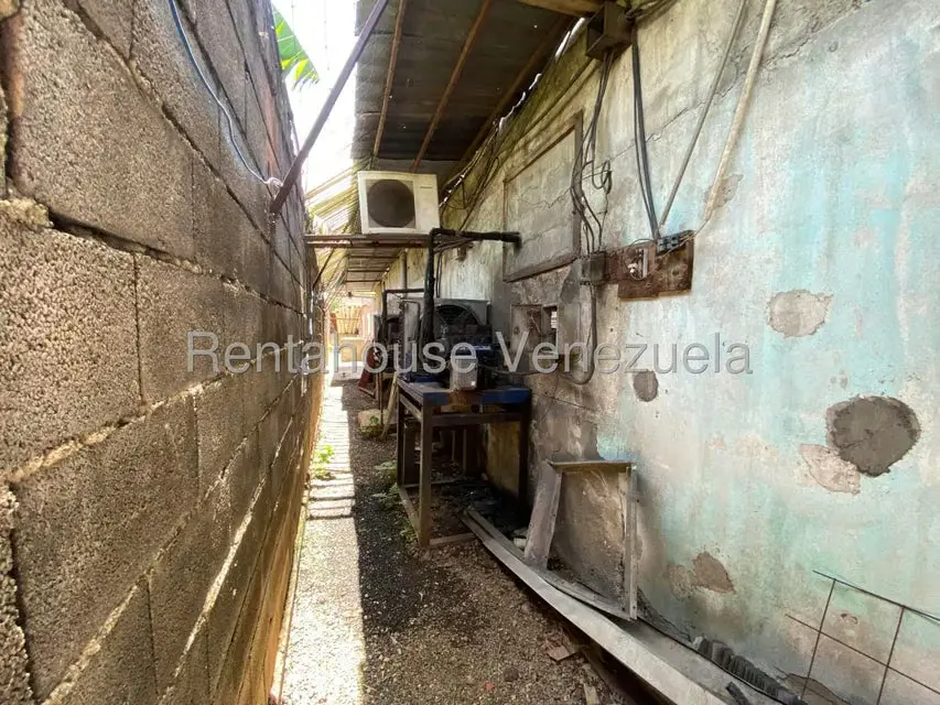 Local Comercial en Venta en La Raiza, Miranda - 19