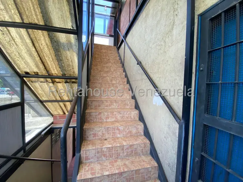 Local Comercial en Venta en La Raiza, Miranda - 33