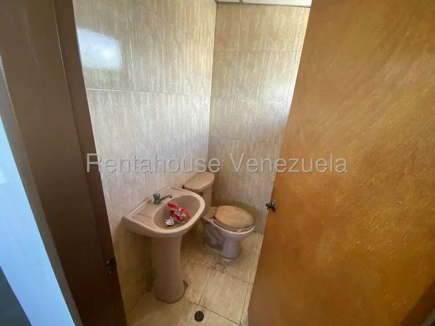 Local Comercial en Venta en La Raiza, Miranda - 37