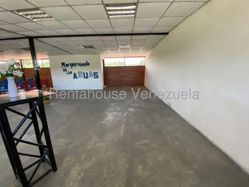 Local Comercial en Venta en La Raiza, Miranda - 45