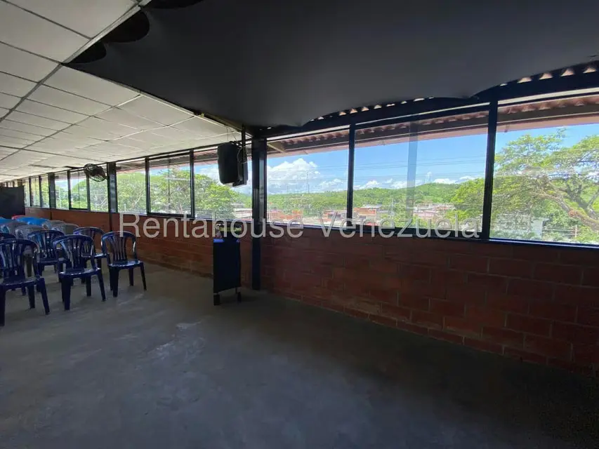 Local Comercial en Venta en La Raiza, Miranda - 52