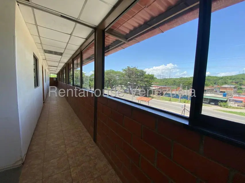 Local Comercial en Venta en La Raiza, Miranda - 54