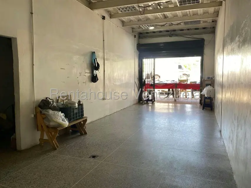 Local Comercial en Venta en La Raiza, Miranda - 83