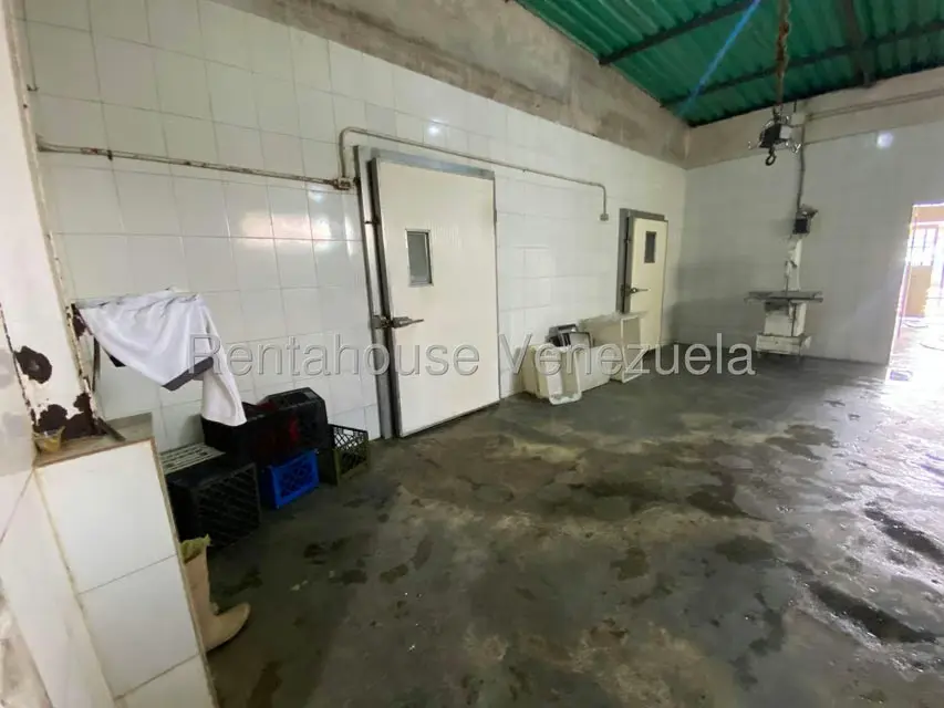 Local Comercial en Venta en La Raiza, Miranda - 10