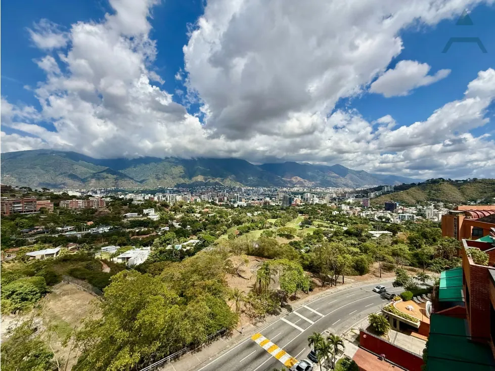 Se vende Apto PH 355m² 3h+1s/4b+1s/4p Colinas de Valle Arriba