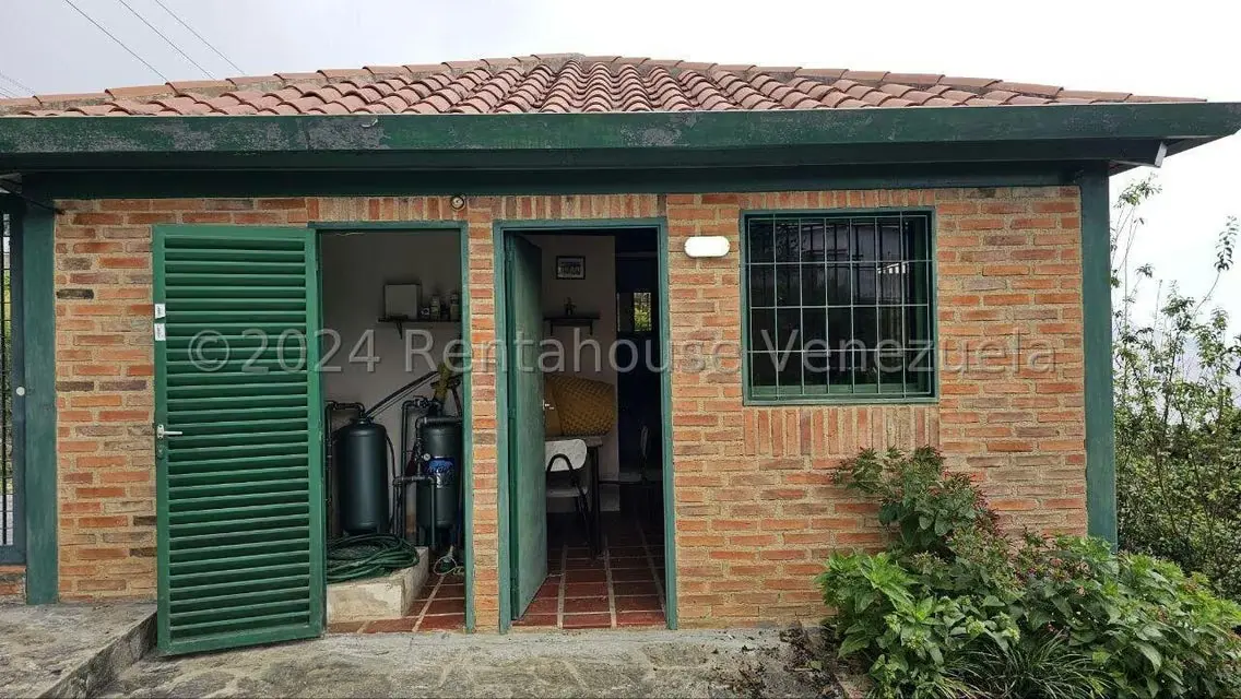 Casa (Multipes Niveles) en Venta en El Junquito, Distrito Metropolitano - 110