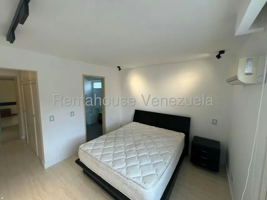 Apartamento (1 Nivel) en Venta en El Cigarral, Distrito Metropolitano - 11