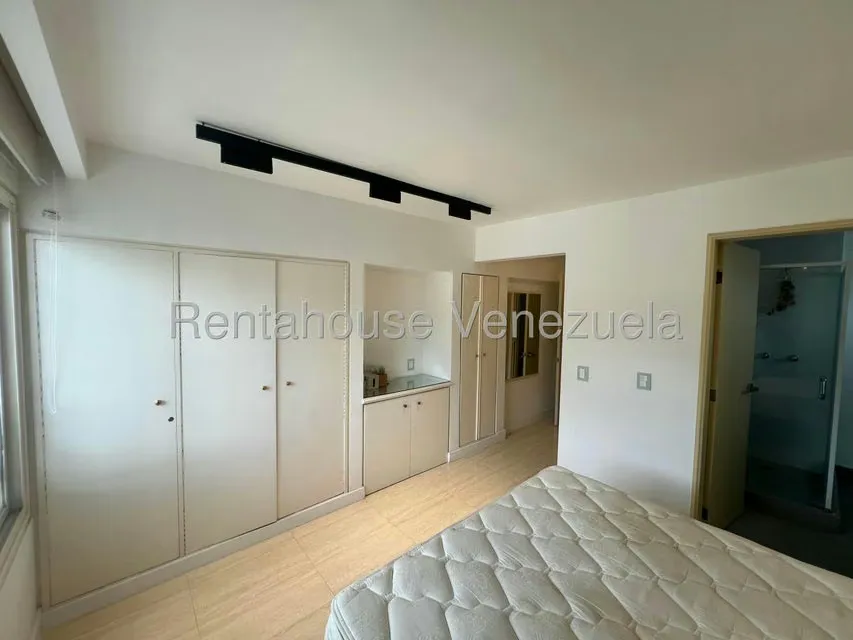 Apartamento (1 Nivel) en Venta en El Cigarral, Distrito Metropolitano - 12