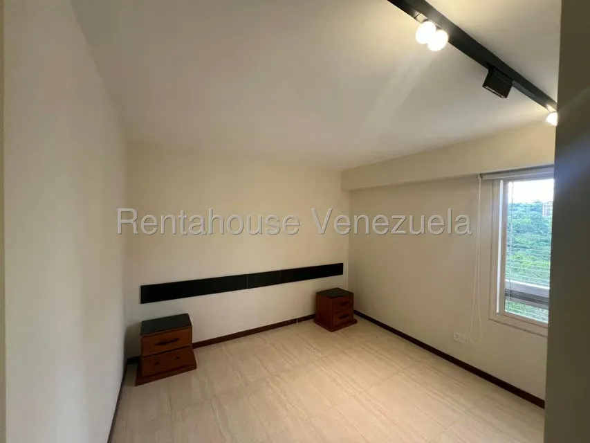 Apartamento (1 Nivel) en Venta en El Cigarral, Distrito Metropolitano - 14