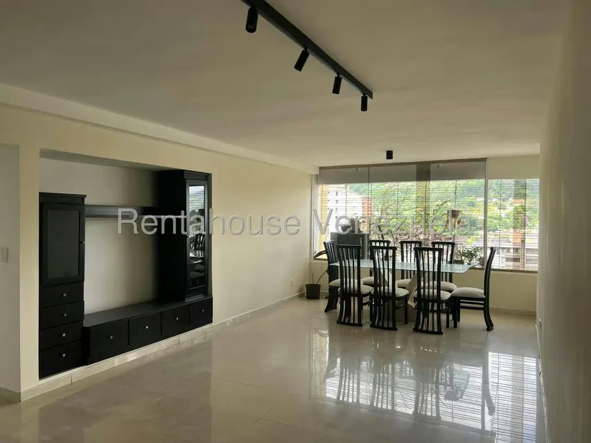 Apartamento (1 Nivel) en Venta en El Cigarral, Distrito Metropolitano - 4